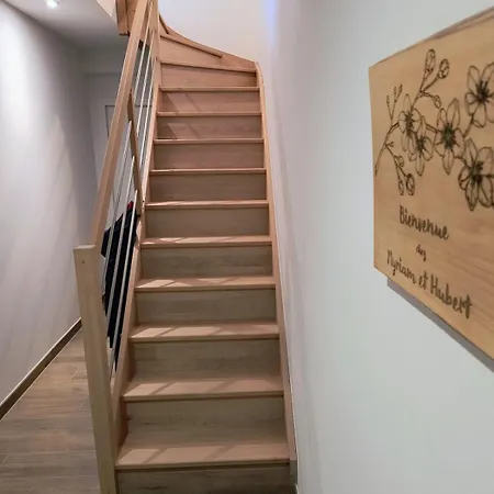 Maison De Avec Garage Proche 300m בית נופש *